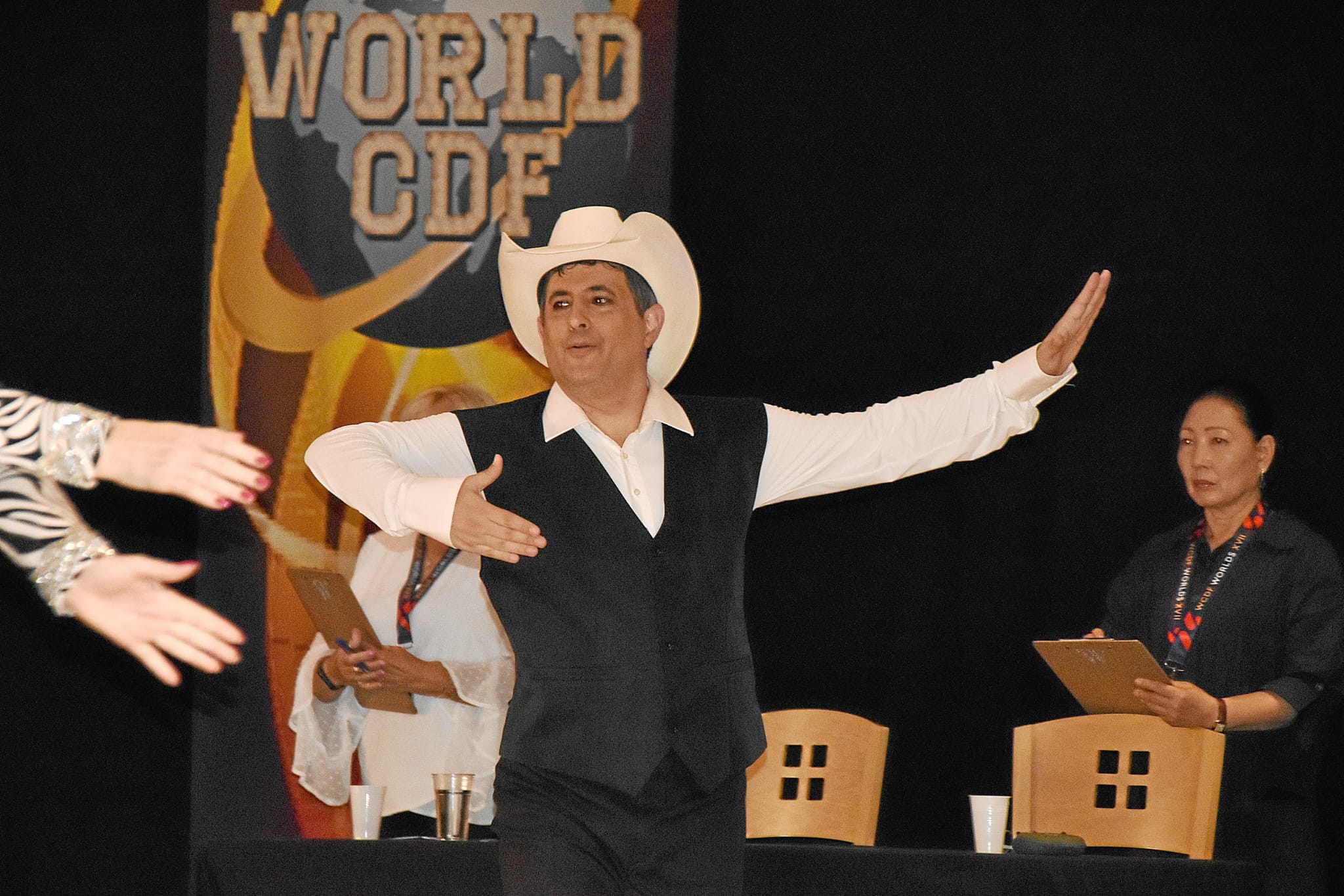 Line Dance y Country Dance GM